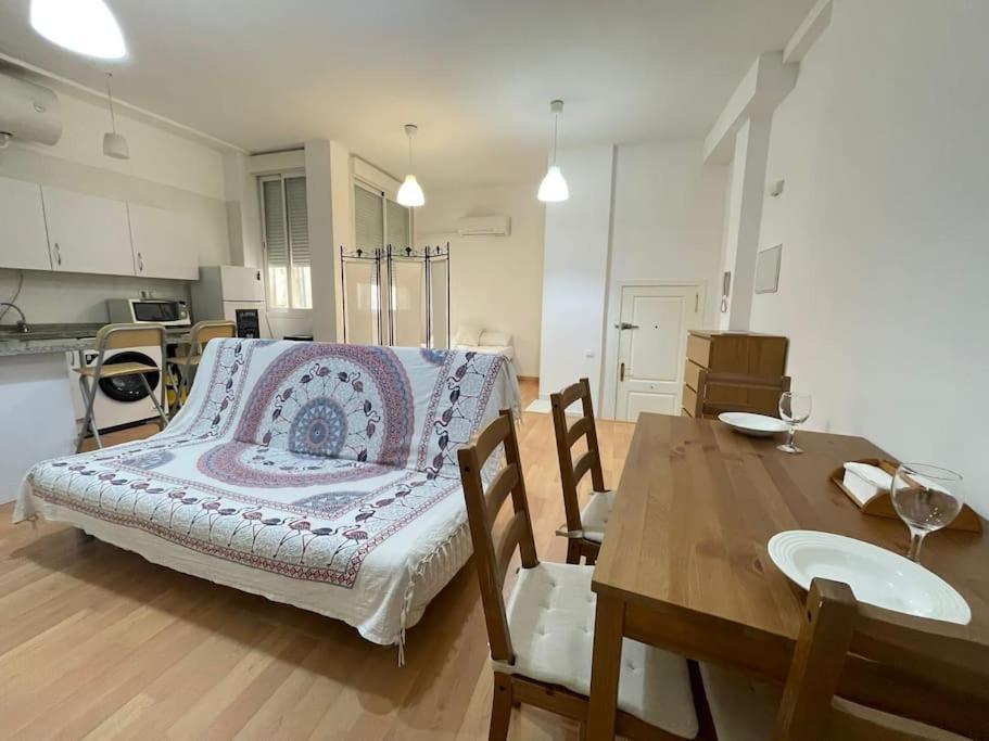 Nice Flat In Atarazanas - Souv Малага Экстерьер фото