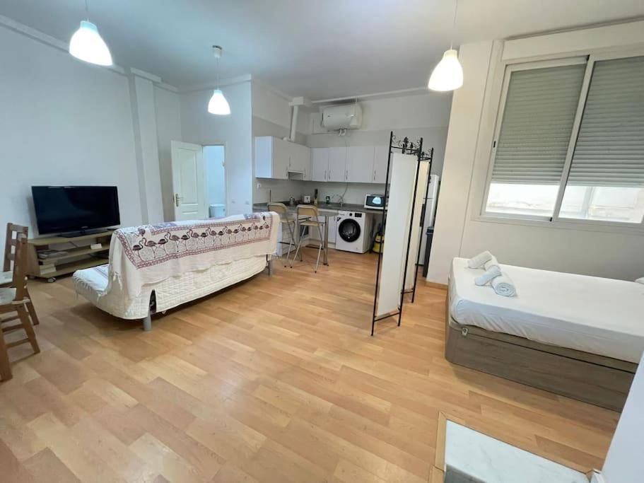 Nice Flat In Atarazanas - Souv Малага Экстерьер фото