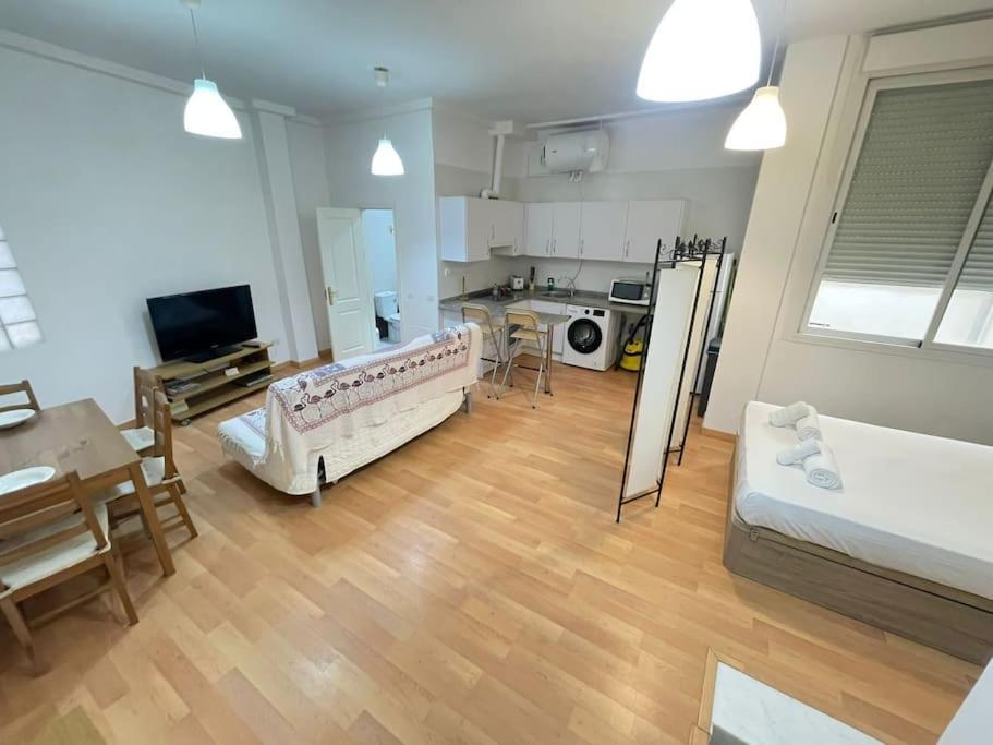 Nice Flat In Atarazanas - Souv Малага Экстерьер фото